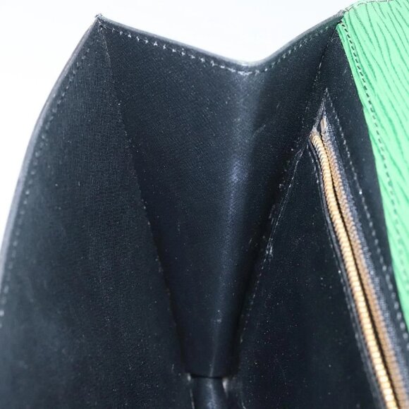 LOUIS VUITTON Epi Montaigne 27 Clutch Bag Green - Picture 14 of 16